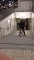 8aca115be9a264a4.mp4